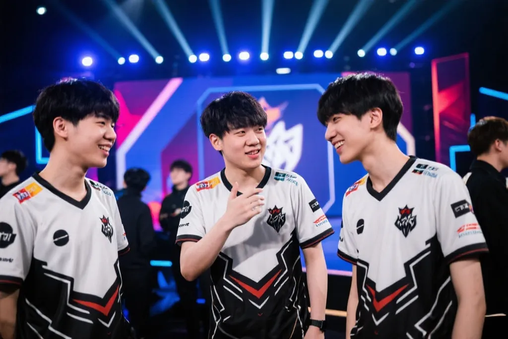 Peanut与ROX Tigers队友重聚2025友谊赛宣传照